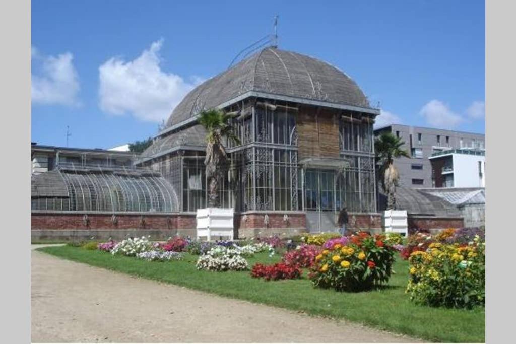 Lulu, Le Studio Du Chateau Apartamento Nantes Exterior foto